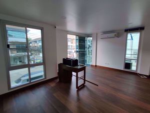 รูปภาพ 3 bed House in Plus City Park Srinakarin - Suanluang  Prawet District H014386