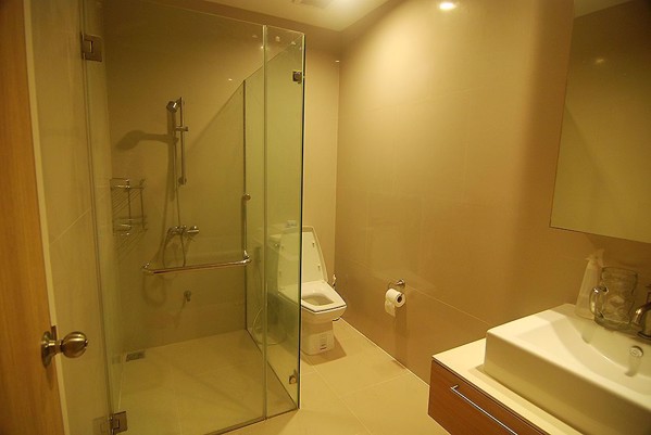 Picture of 1 bed Condo in The Issara Ladprao Chomphon Sub District C014389