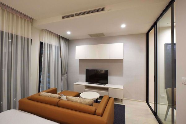 Picture of 1 bed Condo in Noble Ploenchit Lumphini Sub District C014480