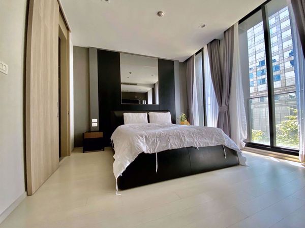 Picture of 1 bed Condo in Noble Ploenchit Lumphini Sub District C014484