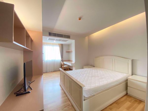 Picture of 3 bed Condo in Residence 52 Phrakhanong District C014510