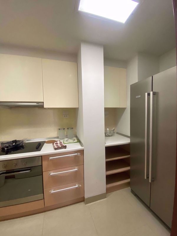 Picture of 3 bed Condo in Residence 52 Phrakhanong District C014511