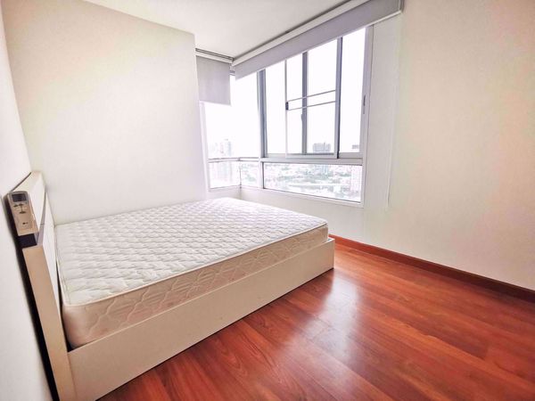 Picture of 2 bed Condo in The Parkland Ratchada -Thapra Thonburi District C05839