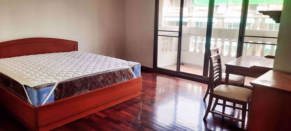 Picture of 3 bed Condo in Crystal Ville Court Khlong Toei Nuea Sub District C014532