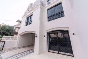 รูปภาพ 6 bed House  Khlong Tan Nuea Sub District H014608