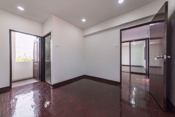 Picture of 6 bed House  Khlong Tan Nuea Sub District H014608