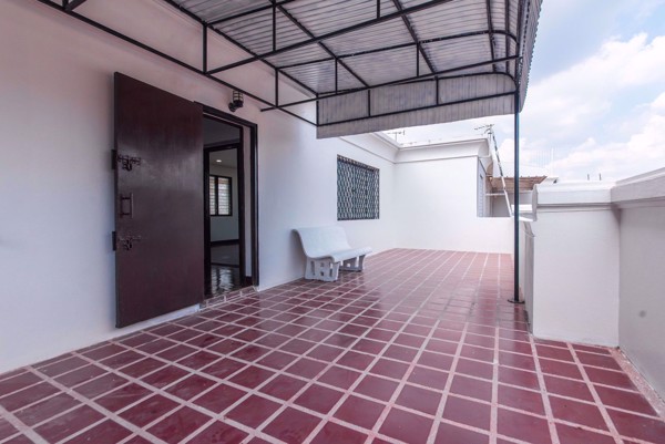 Picture of 6 bed House  Khlong Tan Nuea Sub District H014608