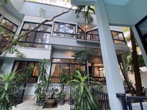 รูปภาพ 4 bed House in Veranda Ville House  Khlongtoei District H014633