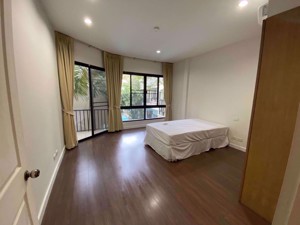 รูปภาพ 4 bed House in Veranda Ville House  Khlongtoei District H014633