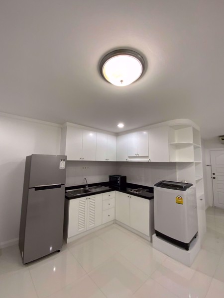 Picture of 1 bed Condo in Supalai Place Condominium Khlong Tan Nuea Sub District C014651