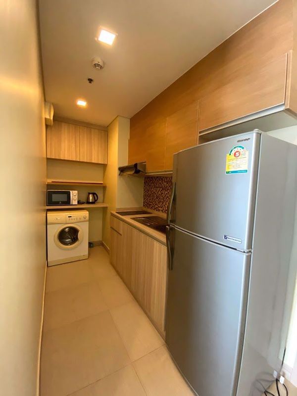 Picture of 1 bed Condo in Le Luk Phrakhanongnuea Sub District C014763