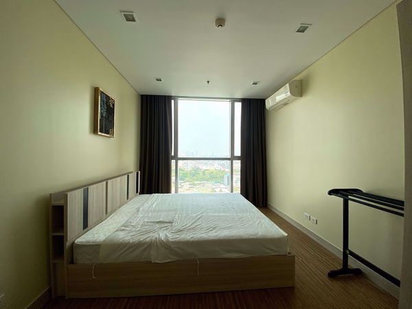 Picture of 1 bed Condo in Le Luk Phrakhanongnuea Sub District C014763