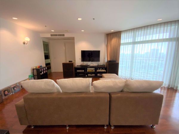 Picture of 3 bed Condo in Chatrium Residence Riverside Wat Phraya Krai Sub District C014769