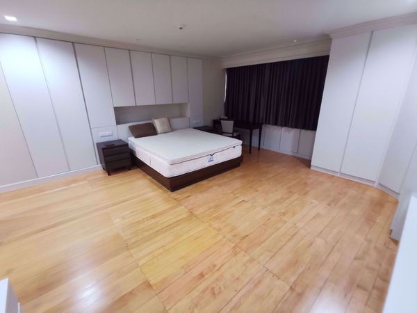 รูปภาพ 3 ห้องนอน Condo ในโครงการ Tower Park Khlong Toei Nuea Sub District C014774