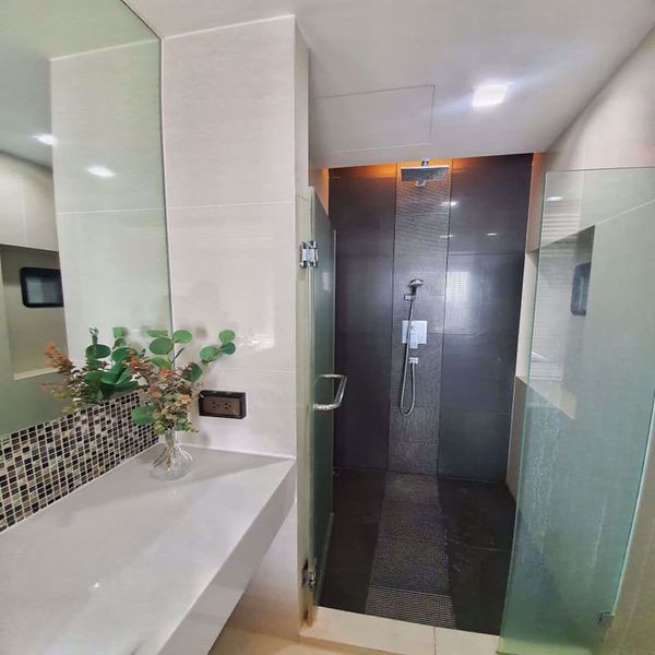 Picture of 1 bed Condo in Rhythm Sukhumvit 44 Phra Khanong Sub District C014796