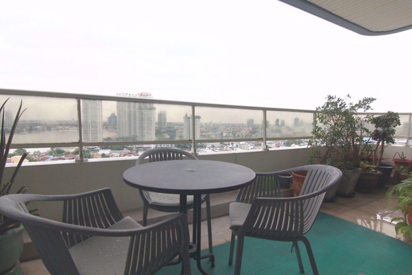 รูปภาพ 3 ห้องนอน Condo ในโครงการ Watermark Chaophraya Khlong Ton Sai Sub District C014811