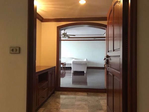 Picture of 3 bed Condo in GM Mansion Khlongtan Sub District C014895