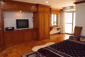 Picture of 4 bed Condo in GM Mansion Khlongtan Sub District C014896