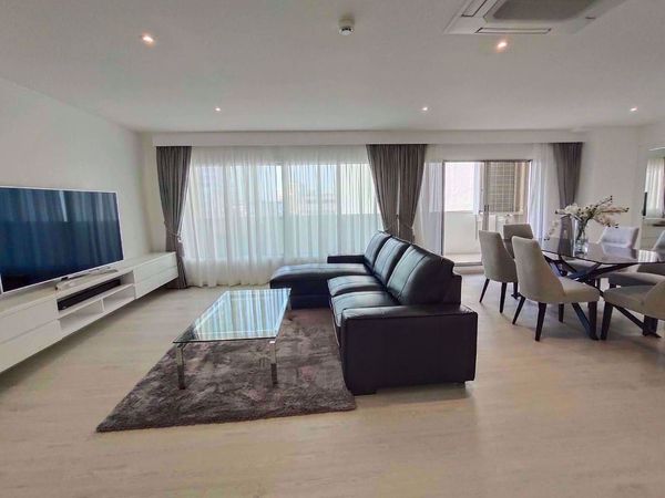 Picture of 2 bed Condo in Silom Condominuim Bang Rak District C014960