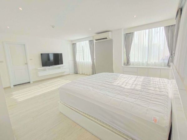 Picture of 2 bed Condo in Silom Condominuim Bang Rak District C014960