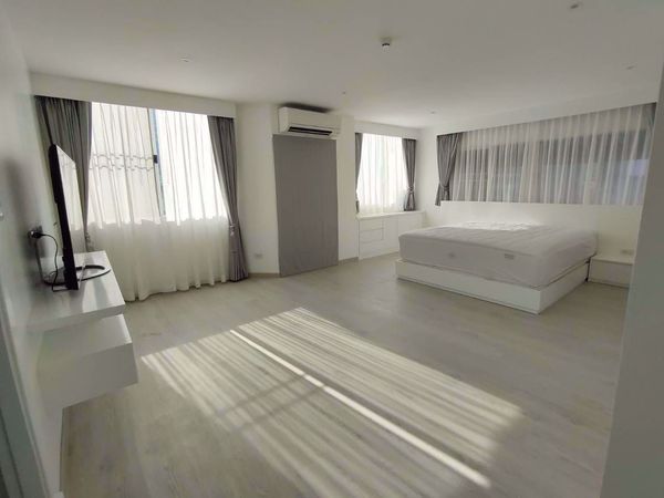 Picture of 2 bed Condo in Silom Condominuim Bang Rak District C014960