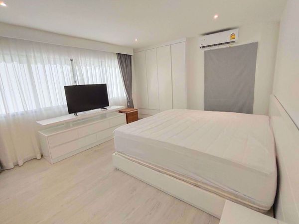 Picture of 2 bed Condo in Silom Condominuim Bang Rak District C014960