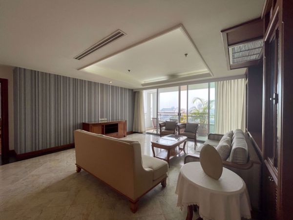 Picture of 2 bed Condo in Suan Phinit Place Sathon District C014988