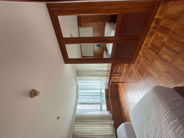 Picture of 2 bed Condo in Suan Phinit Place Sathon District C014988