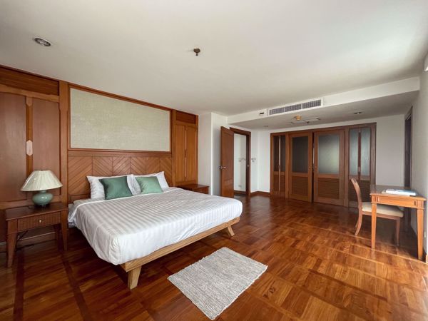 Picture of 2 bed Condo in Suan Phinit Place Sathon District C014988