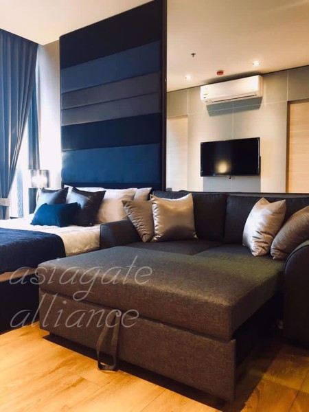 Picture of Studio bed Condo in Park Origin Phromphong Khlongtan Sub District C015074