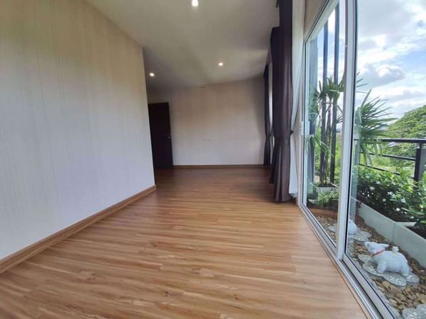 Picture of 5 bed House  Saphansung Sub District H015280