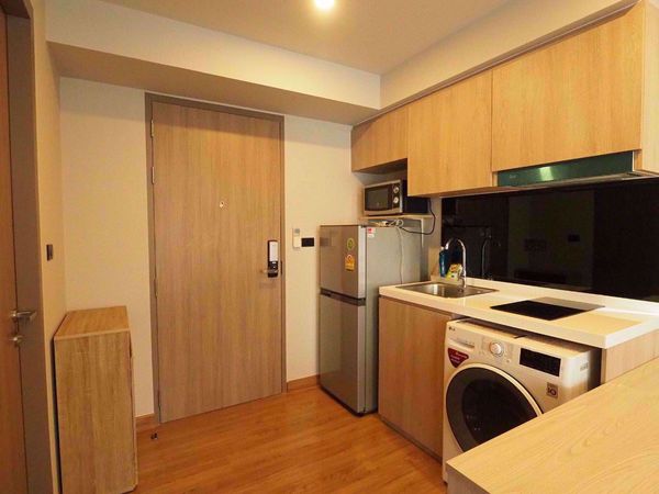 Picture of 1 bed Condo in FYNN Aree Samsennai Sub District C015282