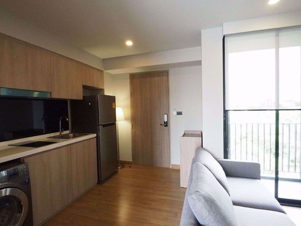 Picture of 1 bed Condo in FYNN Aree Samsennai Sub District C015283