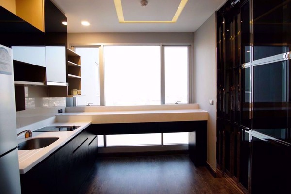 Picture of 1 bed Condo in Rhythm Phahol - Ari Samsennai Sub District C015289