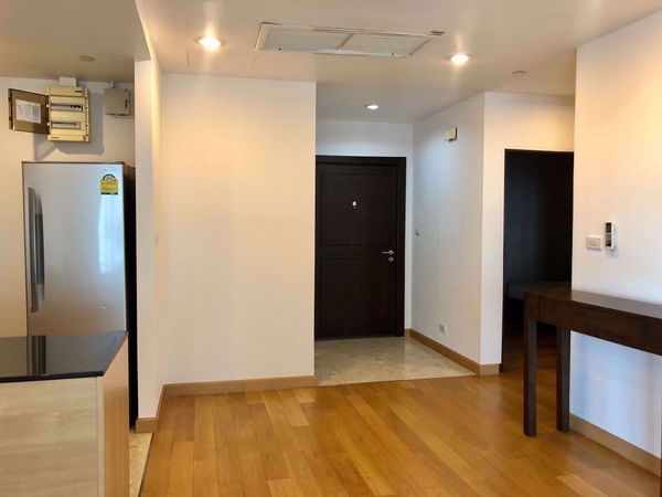 Picture of 1 bed Condo in Sathorn Gardens Thungmahamek Sub District C015425