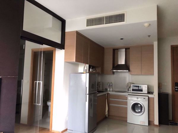 Picture of 1 bed Condo in The Emporio Place Khlongtan Sub District C015438