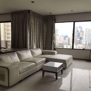 Picture of 2 bed Condo in The Emporio Place Khlongtan Sub District C015441