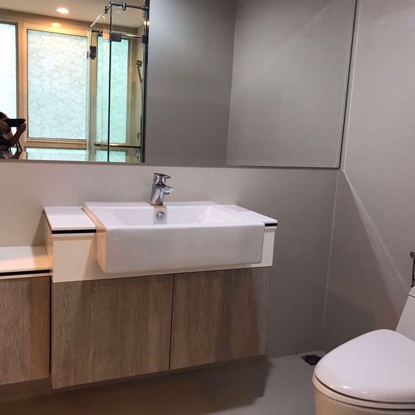 Picture of 1 bed Condo in The Crest Sukhumvit 24 Khlongtan Sub District C015471