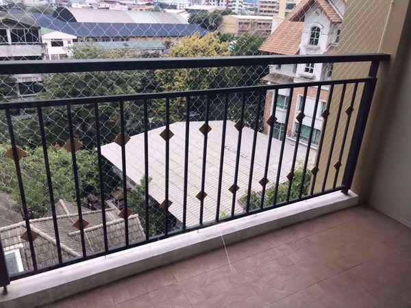 Picture of 1 bed Condo in The Crest Sukhumvit 24 Khlongtan Sub District C015471