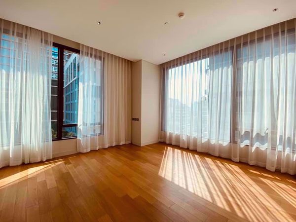 Picture of 1 bed Condo in Sindhorn Residence Lumphini Sub District C015643