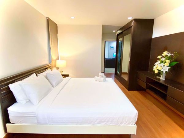 รูปภาพ 2 ห้องนอน Condo ในโครงการ 14 Place Sukhumvit Suites Khlongtoei District C015658