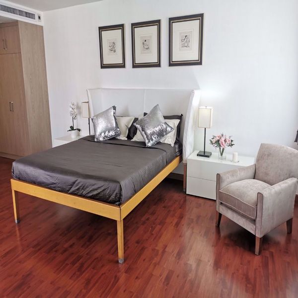 Picture of 2 bed Condo in Las Colinas Khlong Toei Nuea Sub District C015674