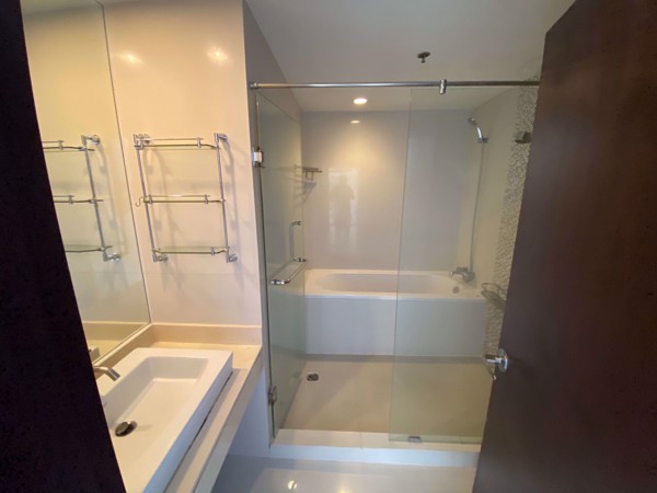 Picture of 1 bed Condo in The Rajdamri Lumphini Sub District C015699