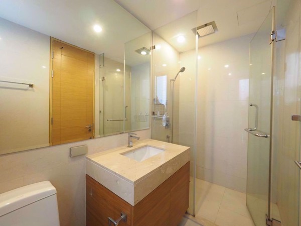 Picture of 1 bed Condo in The Breeze Narathiwas Yan Nawa District C015727