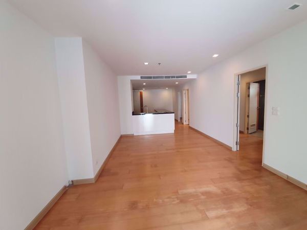 Picture of 2 bed Condo in Vertiq Bang Rak District C015768