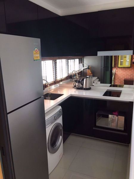 Picture of 1 bed Condo in Metro Sky Ratchada Din Daeng District C015834