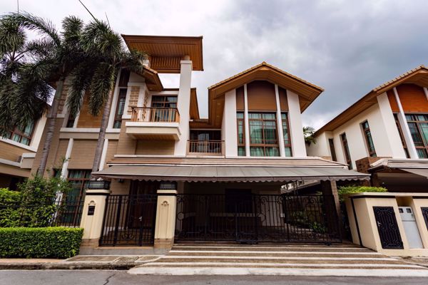 Picture of 4 bed House in Baan Sansiri Sukhumvit 67  Phrakhanongnuea Sub District H015849