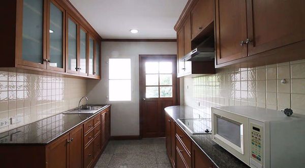 Picture of 2 bed Condo in SCC Residence Khlong Tan Nuea Sub District C015861