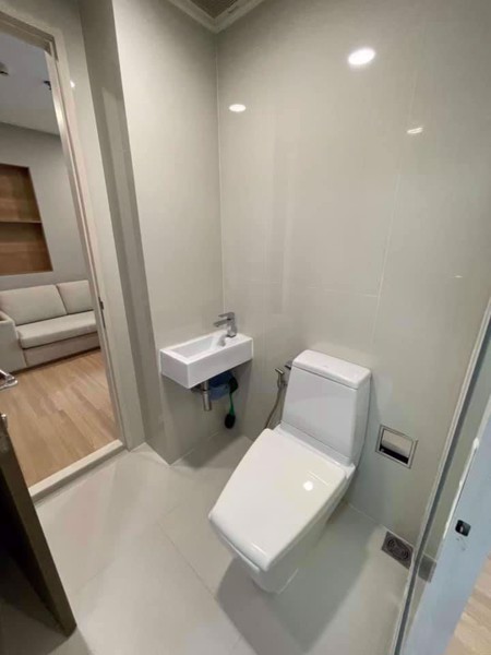 Picture of 1 bed Condo in Rhythm Phahol - Ari Samsennai Sub District C015863