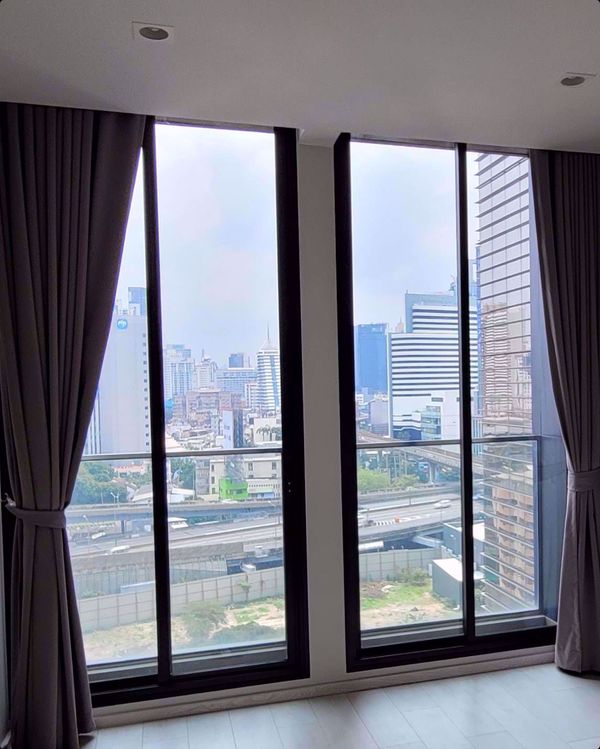 Picture of 2 bed Condo in Noble Ploenchit Lumphini Sub District C015889